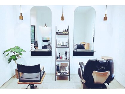 バーバーアンドビューティー マル(Barber and Beauty MARU)の写真