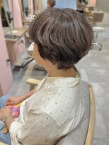 アットティー 金沢八景(at tee...) くせ毛ショート/白髪ぼかしハイライト