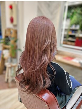 ウリ 横浜(uli) ロングレイヤーカット×ハイトーンピンク