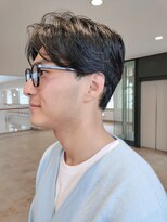 ビュートリアム 神戸(BEAUTRIUM)&nbsp;クセを活かしたセンターパート