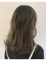 グッデイ ヘアー(GOOD DAY HAIR)&nbsp;【GOOD DAY HAIR】《ブリーチ×ブリーチ×グレージュ》　 下北沢