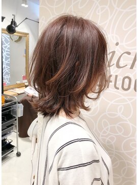 ミッシェル アフロート(michelle afloat) 20代30代40代50代くびれソフトウルフツヤCカーブ外ハネレイヤー