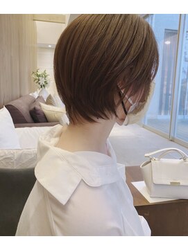 トップヘアーヒルズ 安城(TOP HAIR HILLS) 【大人】ショートウルフ/ニュアンスカラー/ことりベージュ