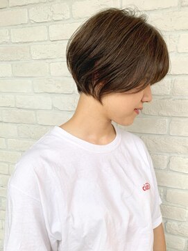 ラパンセ ブルー(LA PENSEE BLEU) 【LA PENSEE】大人かわいいショートボブ 前下がり