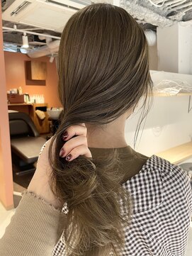 コフィー バイ メルト 吉祥寺(cofy by melt) 【松本咲花】ブリーチなし透け感オリーブベージュ　秋冬カラー