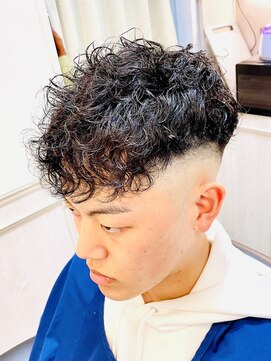 ミリオンバックス 上野(Million Bucks) 韓国マッシュ/ダークアッシュ/ニュアンスパーマ/スペインカール