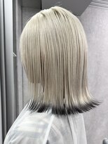 ロウル 渋谷(LOWRL)&nbsp;ホワイトブロンド裾ブラック