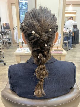 アルターリール(aL ter Rire) ヘアセット/編みおろし/福原遼華