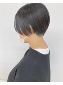 20代30代前下がりショートサラツヤ感ネープ刈り上げボブカット
