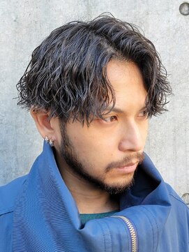 バイフィフス 天神大名(by fifth) 波巻きスパイラルパーマツイストパーママッシュメンズパーマ束感