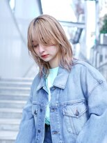 ギークス(GEEKS)&nbsp;【GEEKS渋谷】ミルクティーベージュ/ハイトーン/ウルフカット/冬