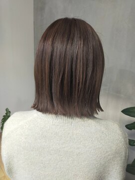 アヴリ(avli) 【avli】アッシュブラウン