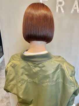 フレーム なんば店(FRAME) ●ブリーチなしオレンジカラー×ミニボブ