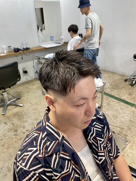 ザデイ カットアンドカルチャーショップ(THE DAY CUT&CULTURE SHOP) スキンフェードアップバング