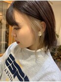ホワイトベージュのイヤリングカラーとチェリーレッドブラウン