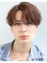 アズ ワン(AS ONE)&nbsp;韓国ヘアコンマバング韓国マッシュセンターパートフェザーパーマ