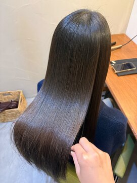 枚方カラーと髪質改善。会話のいらない個室サロン