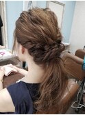 結婚式ポニーテール風ヘアアレンジ