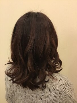 ヒカ ヘアーデザイン(Hika hair design) 切りっぱロブ☆ベリーピンク