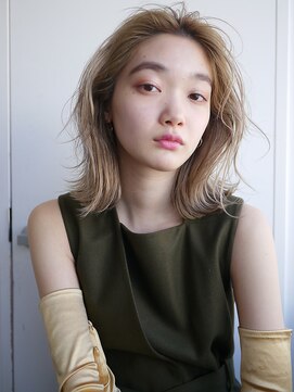 アカ(ACA) ブリーチ　ハイトーン　ベージュ［札幌/大通/すすきの/韓国］