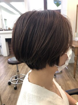 アメリ(Ameri) -Ameri-ショートボブ　×  プレミアムストレート　× ラベンダー