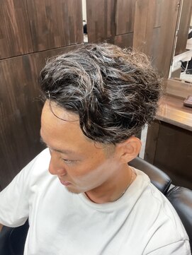 ギャレゴ(GARego) ツーブロックパーマ