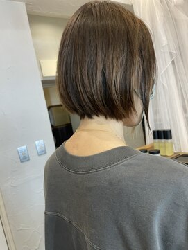 クオーレ (CUORE) ボブショート