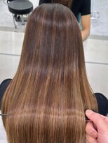 ロンドルーチェ 心斎橋(Lond luce)&nbsp;ダークアッシュ/ミディアムレイヤーカット［髪質改善/縮毛矯正］