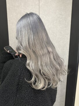 アミル(amiLe) アッシュ/グレー/シルバー/ホワイト/D