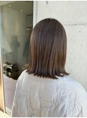 20代/30代/40代/アッシュベージュ/外ハネ/ミディアム/ストレート