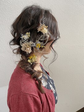 リワーズ 成城学園前(ReWARDs) ロング編みおろしヘア