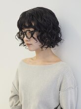 「垂谷歩未」都会的な抜け感を纏うモードに揺れるカールボブ/ボブ/ボブパーマ/ケアパーマ/縮毛矯正履歴あり