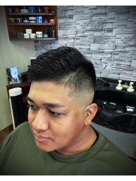 8番館 メンズフェードカット