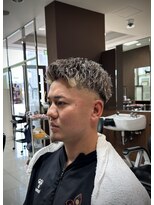 バーバーショップグランツ(Bar ber Shop GRAnt'z)&nbsp;スキンフェードブラウンカラーハイライトメッシュカラースタイル