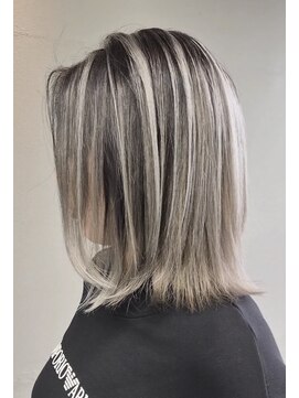 シャンプーボーイエイムス(SHAMPOO BOY aims) バレイヤージュ/ハイトーン