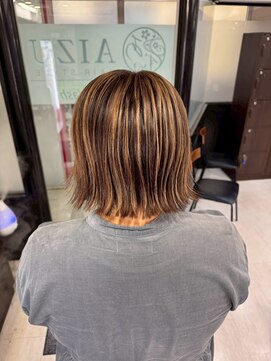 アイズ 本厚木(AIZU) 白髪ぼかしハイライトらる