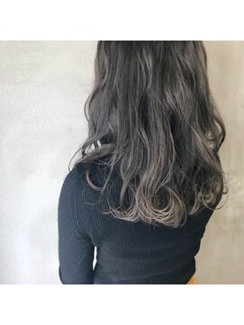 ミント(mint) 赤み除去！透明感グレー！