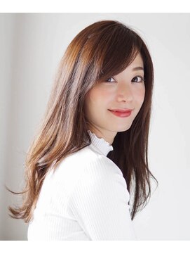 ラビティ(lovity) ロングレイヤー　ベージュカラー　ツヤ髪