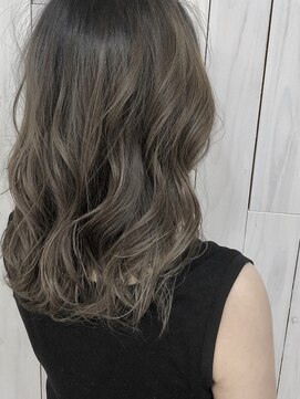 ローウェル(Rowel) グラデーション×アッシュベージュ×ローレイヤー