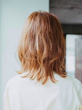 カラーサロンビスカリア 相模原エリア 淵野辺駅店(Color salon Biscaria) ロブスタイル