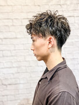 グレイスフル バーバープラチナム 六本木店(Graceful Barber platinum) 2ブロック6mmショートマッシュ、骨格補正、短髪パーマ