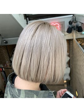 ラフ 難波店(LAFF) #黒髪#ボブルフ#ネビージュ#小顔#ワンレン