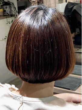 ミハス(Mijas) ショートボブ