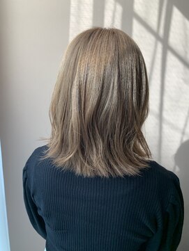 ハブ(hub) 【天神今泉】ミルクティーベージュ