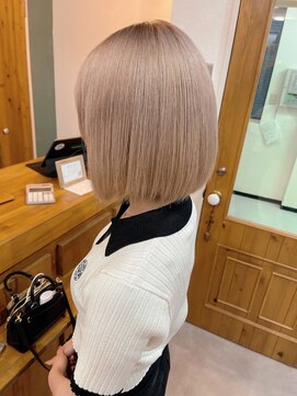 ナナ(Nana.) ミルクティーベージュ