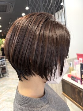 リノナ(Linona) ロングショートワンカールパーマカーキグレージュ前髪錦糸町