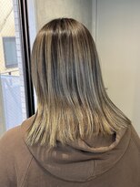 ラック(LUCK)&nbsp;バレイヤージュ/船橋/くすみベージュ/細めハイライト