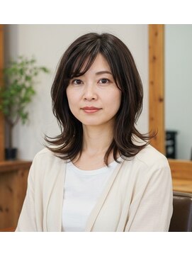 クロム(CHROM) 小顔くびれヘア20代30代40代髪質改善白髪染めトリートメント入間