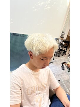 リアン(Lien) ホワイトブロンド