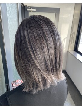 ロージアバイアルティナ(ROSIER by artina) バレイヤージュ×アッシュグレージュ【ROSIER町田】